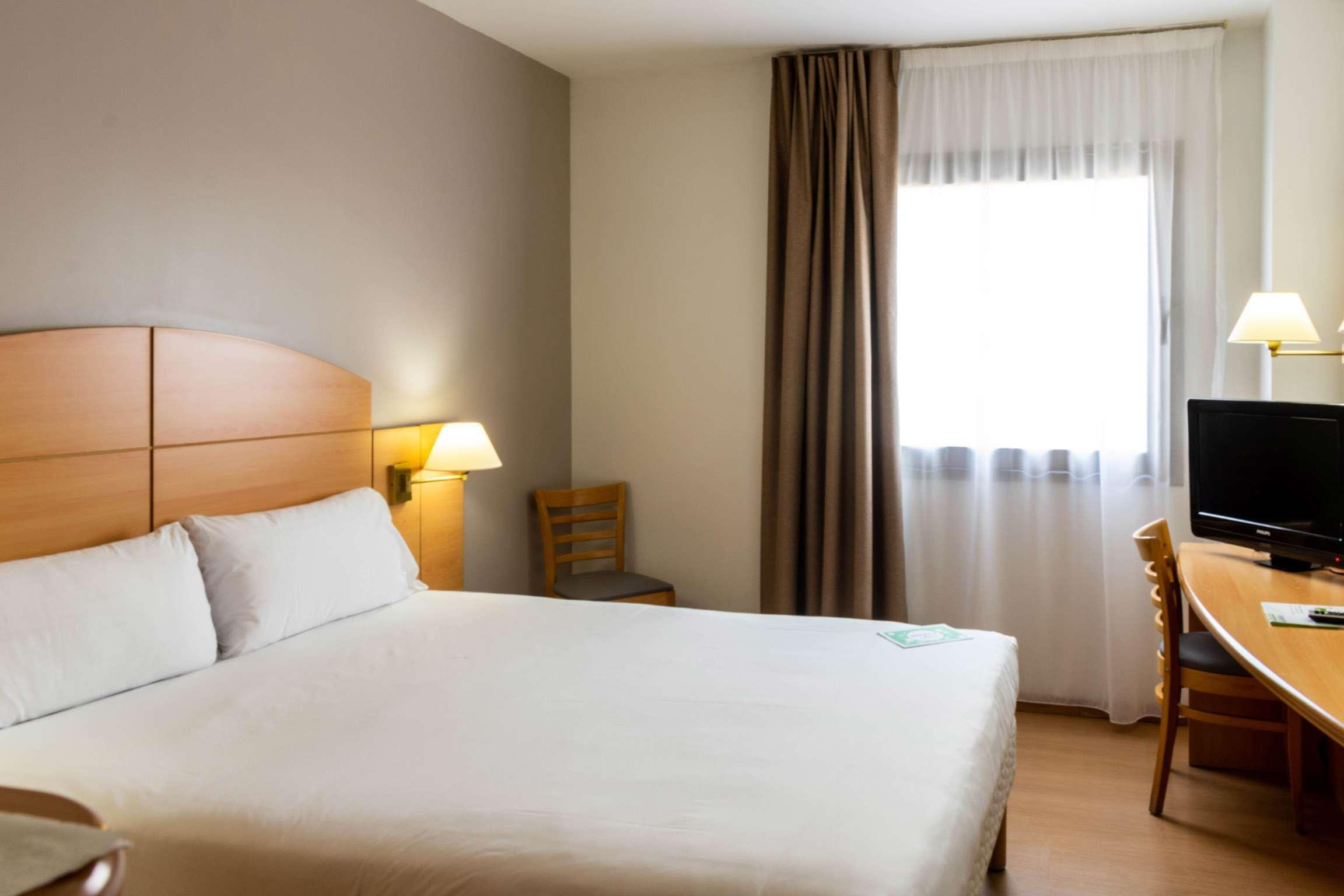 Travelodge Madrid Alcala De Henares Luaran gambar