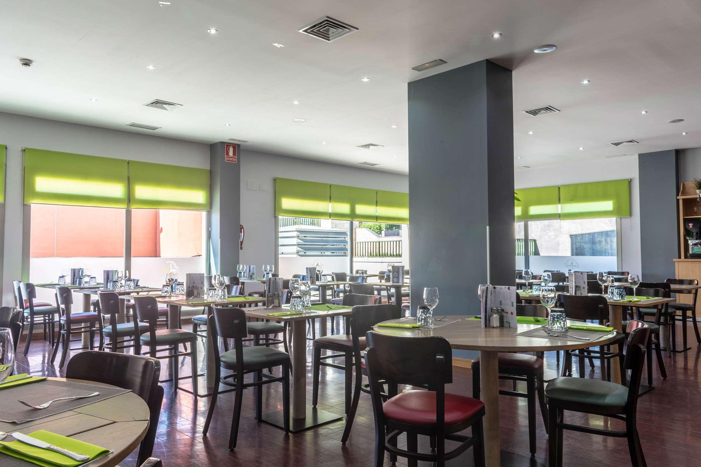 Travelodge Madrid Alcala De Henares Luaran gambar