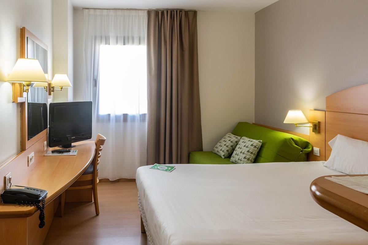 Travelodge Madrid Alcala De Henares Luaran gambar