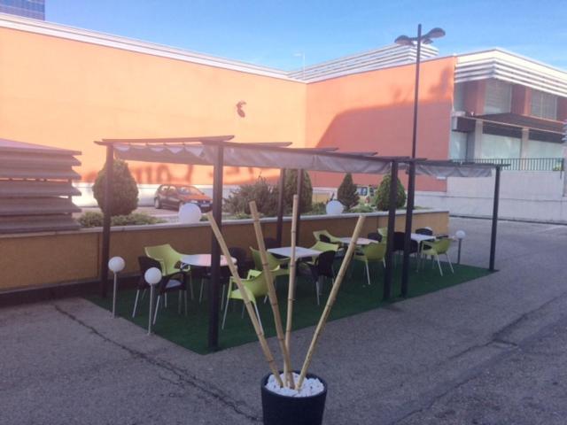 Travelodge Madrid Alcala De Henares Luaran gambar