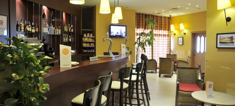 Travelodge Madrid Alcala De Henares Restoran gambar