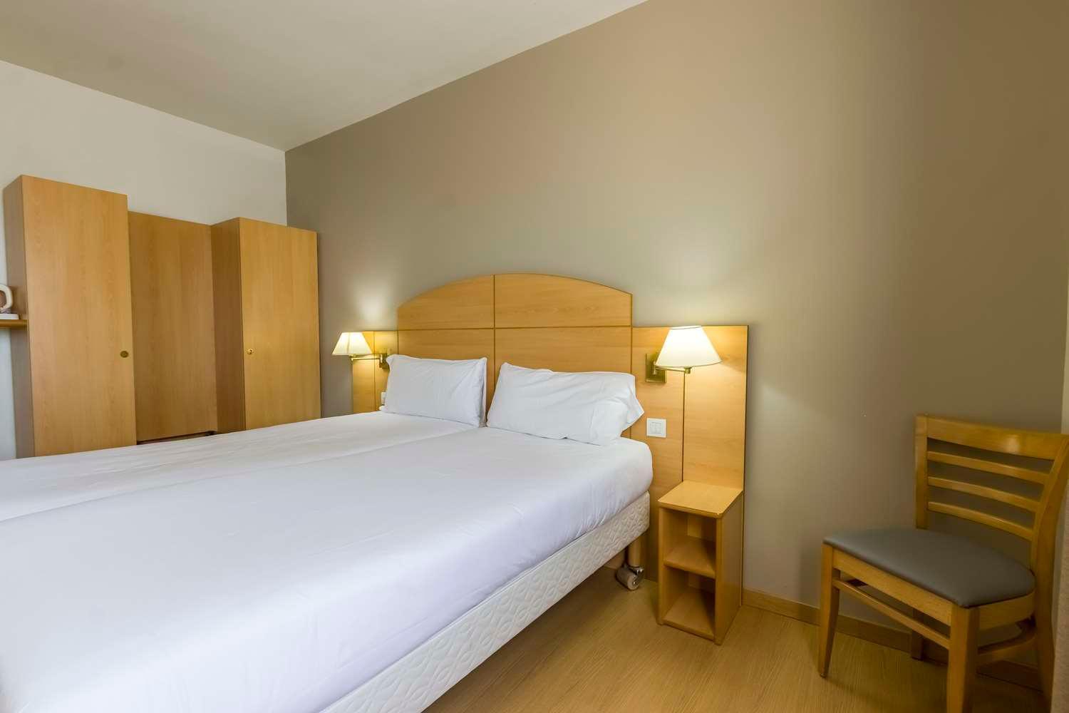 Travelodge Madrid Alcala De Henares Luaran gambar