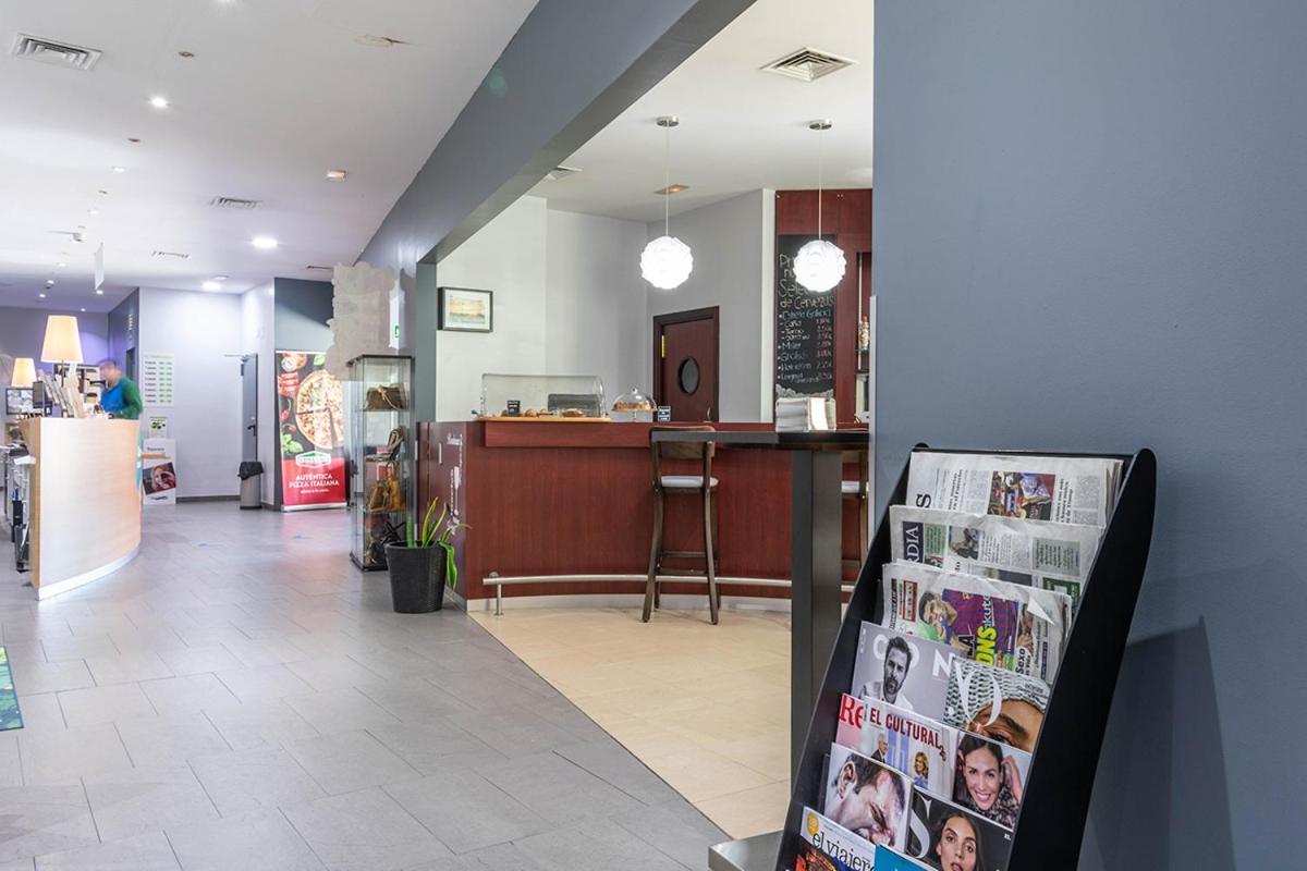 Travelodge Madrid Alcala De Henares Luaran gambar